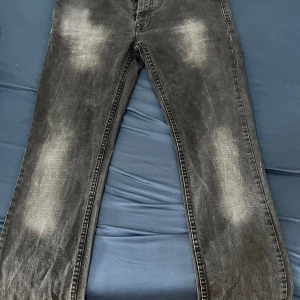 Philip plien jeans - Nya jeans helt oanvända var för små på mig 