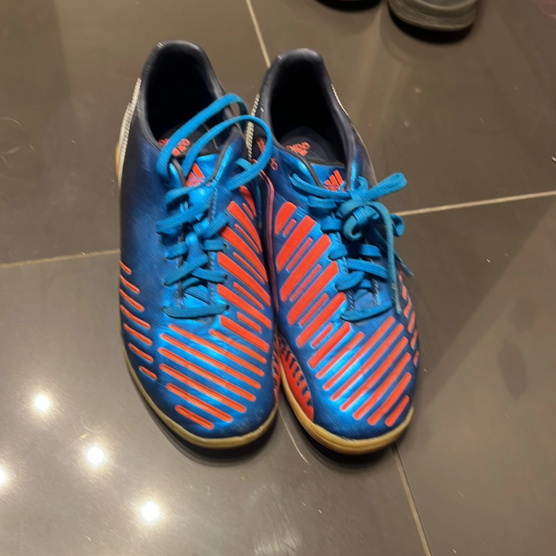 Fotboll skor vi kan prata om pris privat - 91