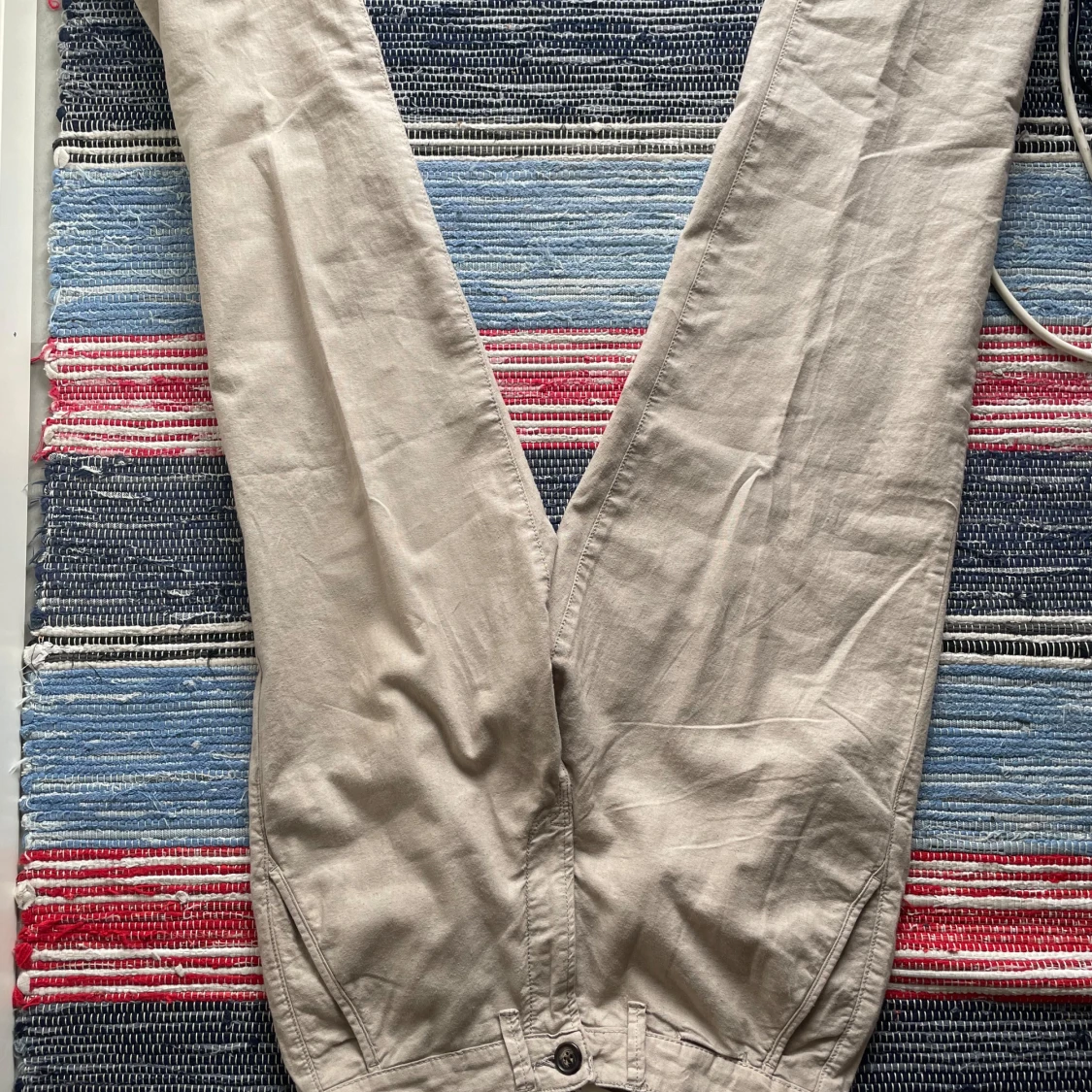 Beige byxor från Redefined Rebel - 90