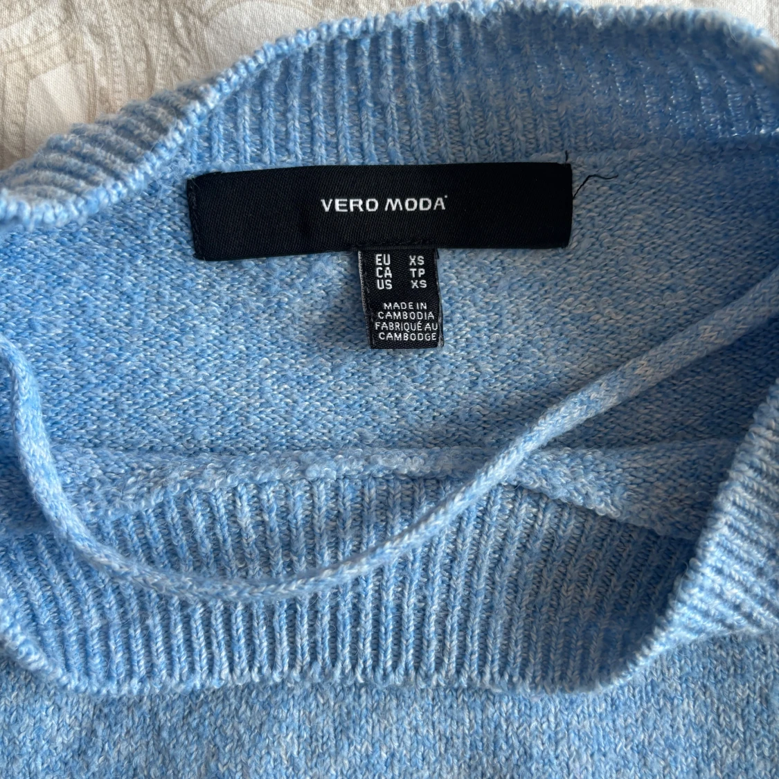 Ljusblå stickad tröja från Vero Moda - 90