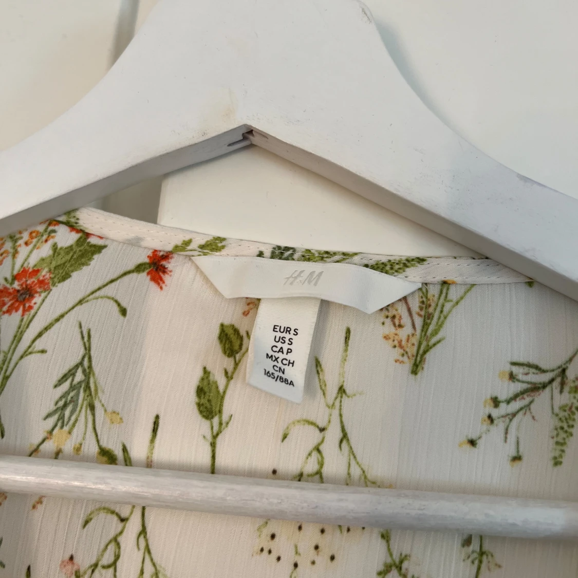 Blommig blus från H&M - 90