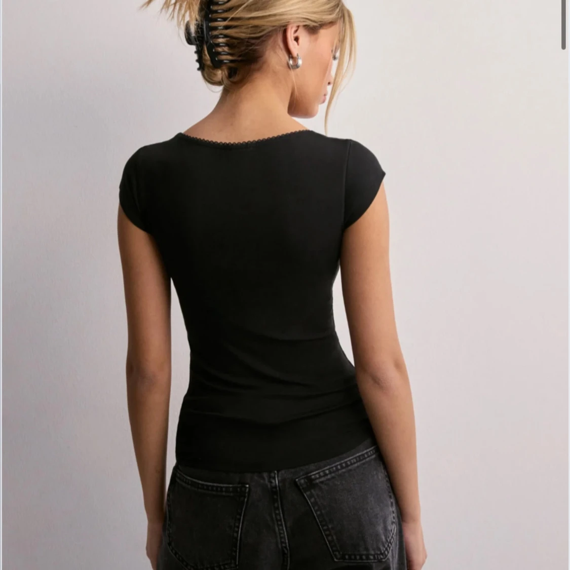 helt ny Nelly tröja  - 1