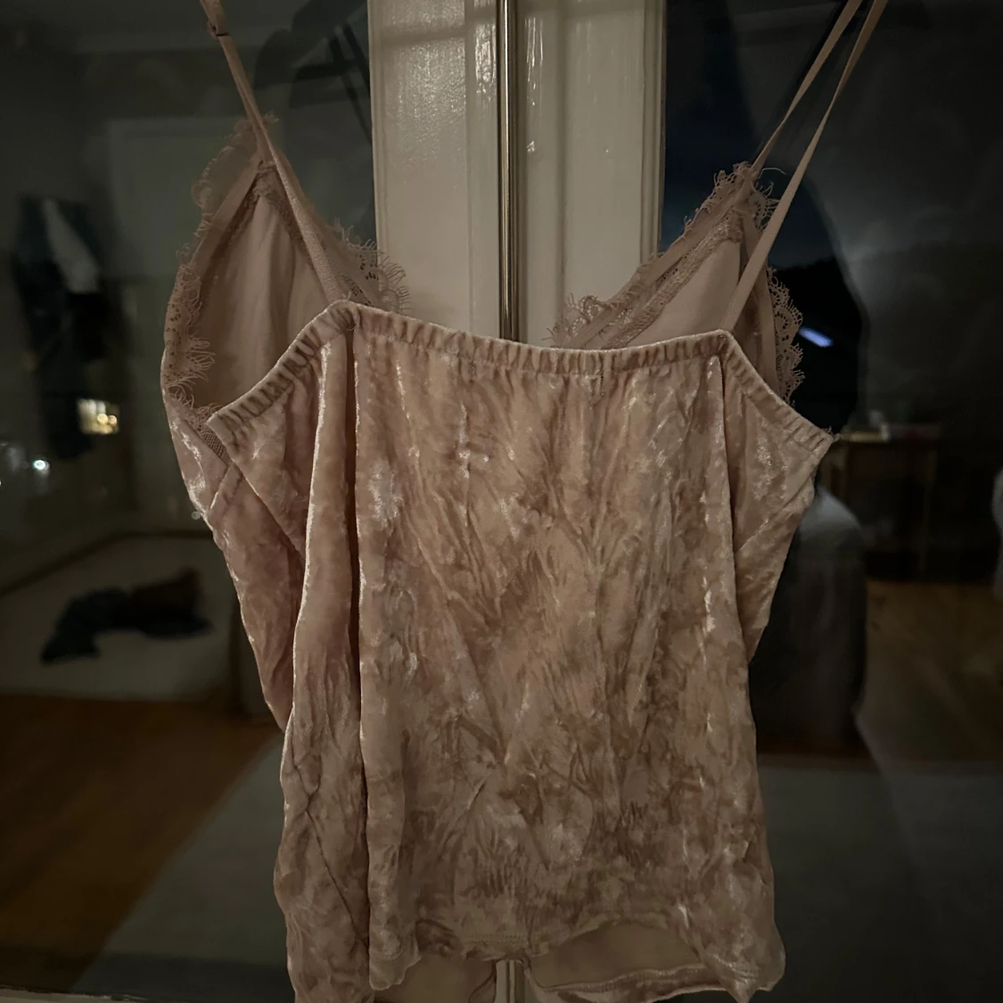 Rosa sammetstopp  - 1