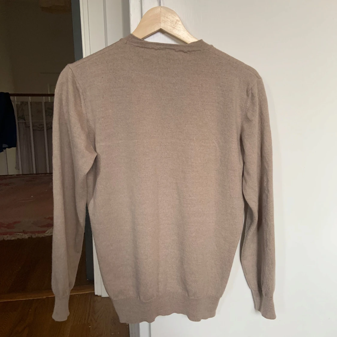 Beige merino tröja från Oscar Jacobson  - 1