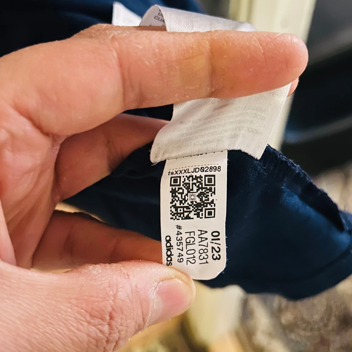 Mörkblå tröja från Adidas - 3