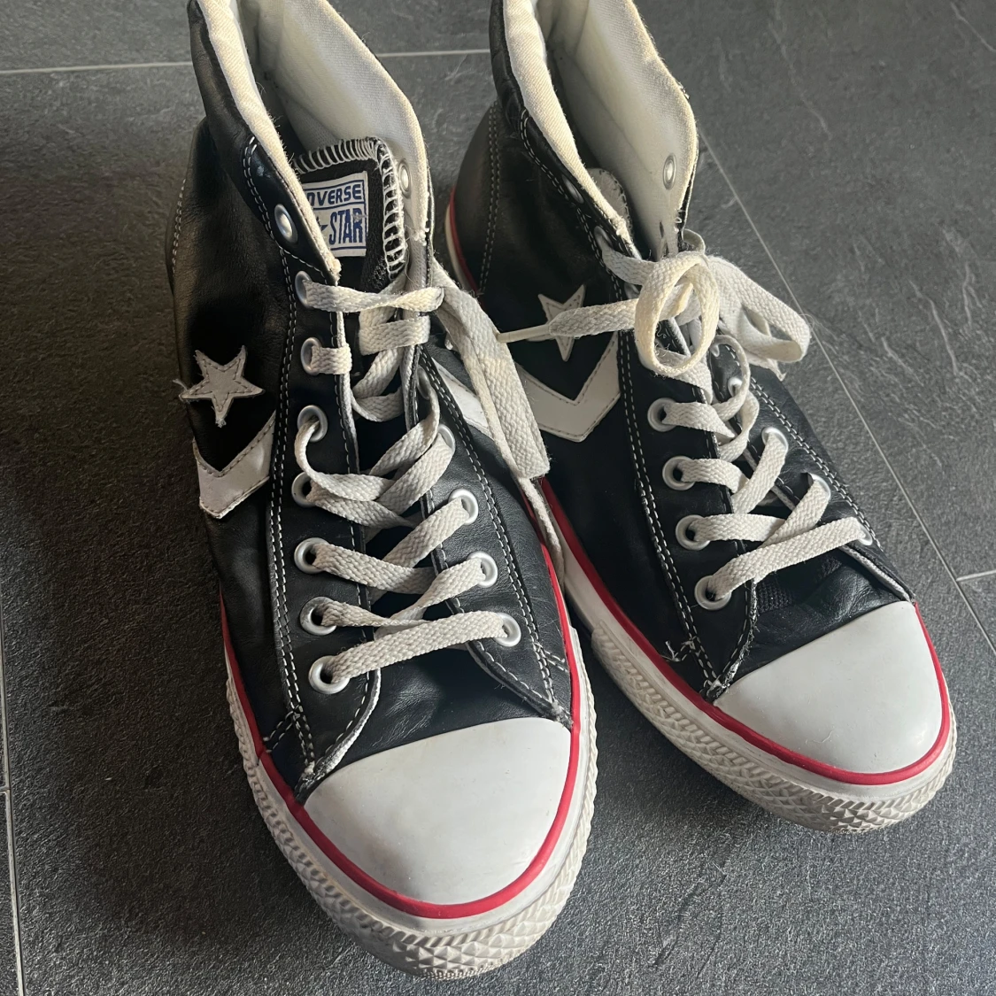Svarta Converse one star sneakers