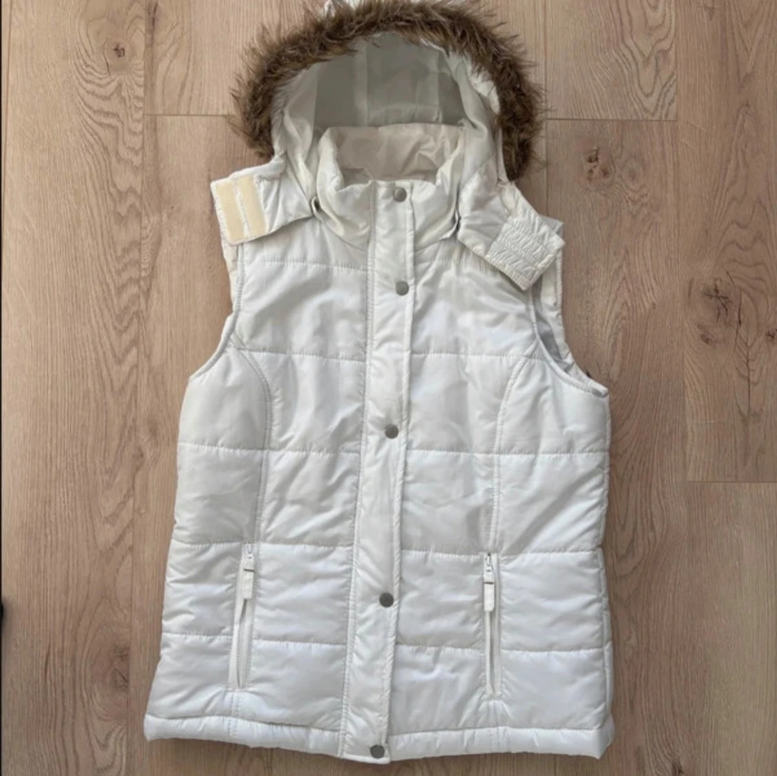 Avant garde fur vest  - 1