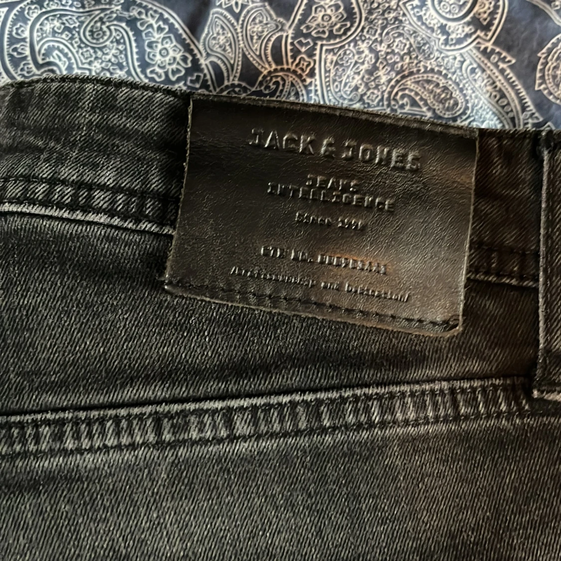 Svarta jeans från Jack & Jones - 2