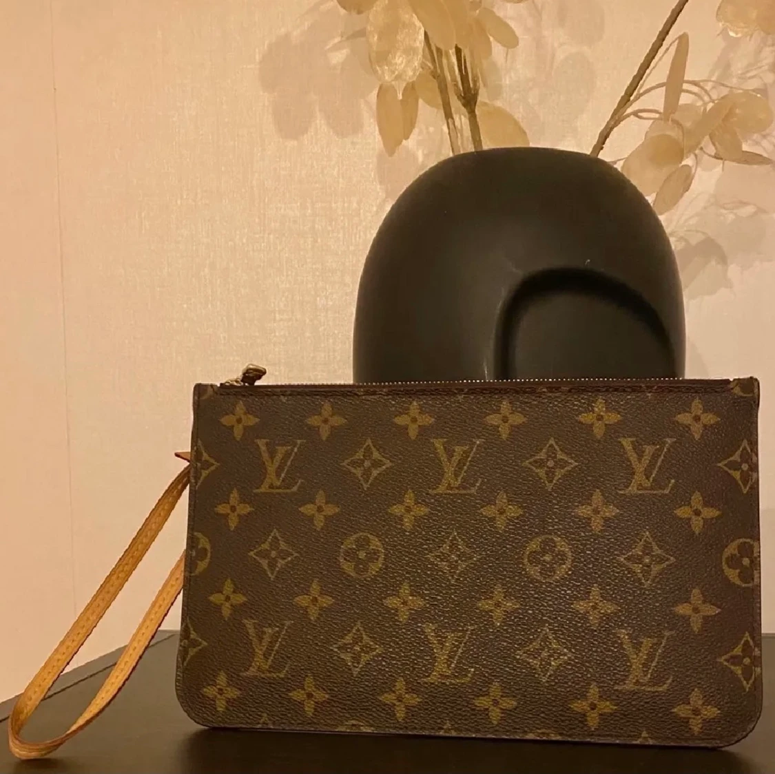 Louis Vuitton pochette 