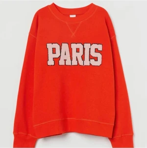 Sweatshirt  - Säljer denna fina sweatshirt från H&M i storlek L. Bra skick! Köpt för 199kr!