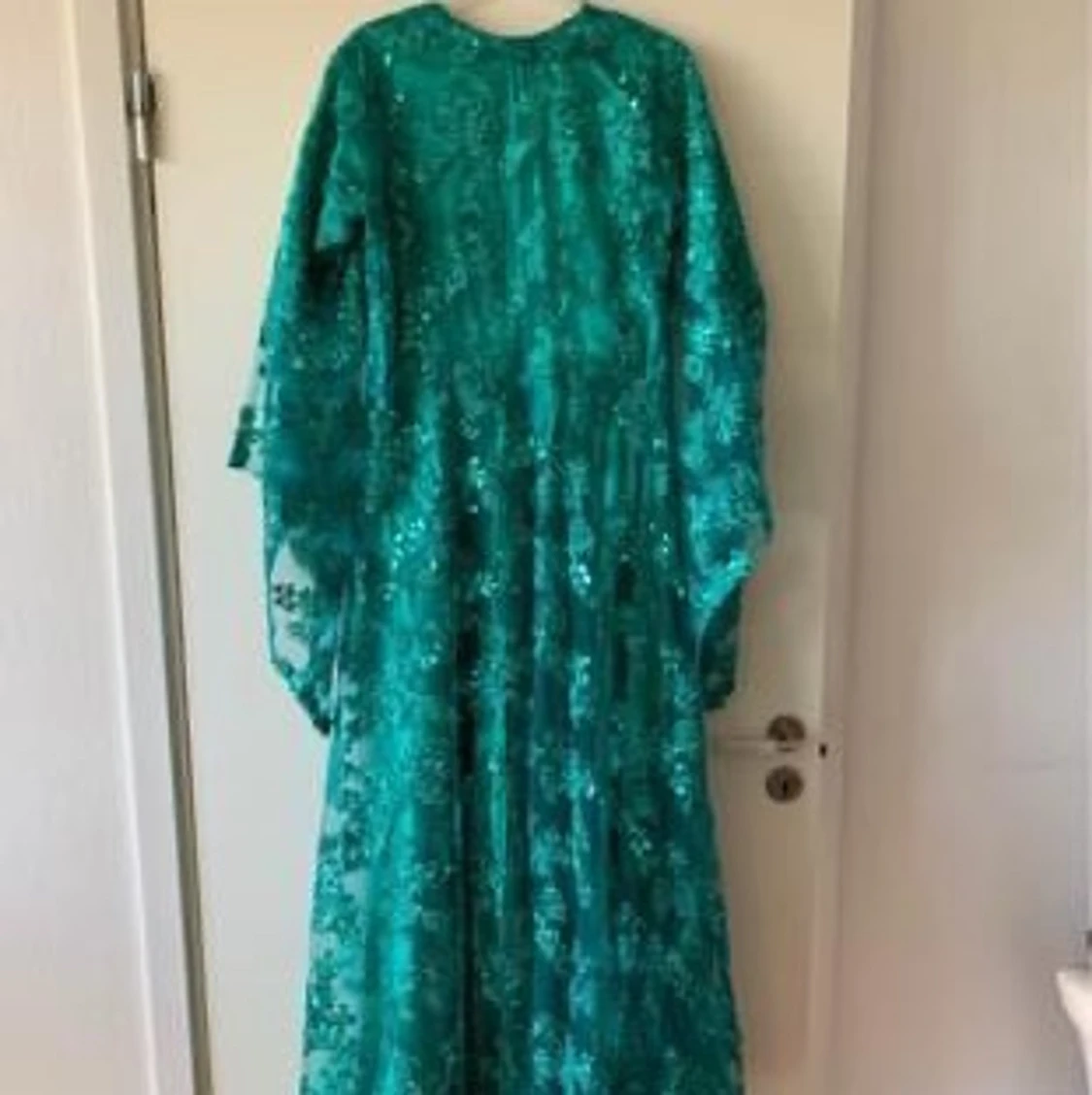 En grön kurdisk klänning för vuxen - 90