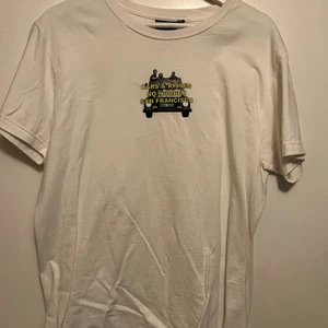 Hov1 merch  - Hov1 merch, ”cars & kisses”  Oanvänd