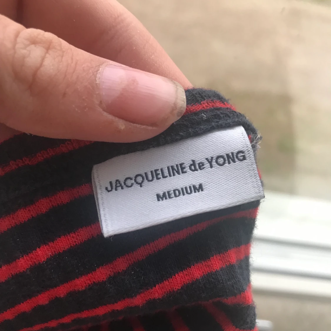 Super snygg svart vit t-shirt - 91