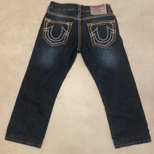 True religon jeans baggy - Säljer dom här Og true religon jeansen för dom inte passa mig väldigt ovanliga Pris kan diskuteras 