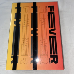 Ateez Fever album - En helt ny Ateez album. Säljs för att jag inte längre är intresserad av dem. Allt som finns med i bilderna är det som man får. Köparen står för frakten :)
