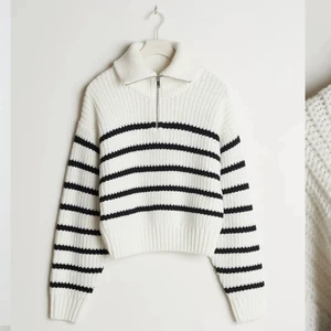 Randig stickad tröja - Jättefin randig tjocktröja från Gina, helt slutsåld💕 jättebra skick