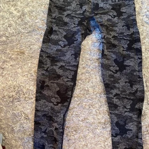 Gymshark tight - Camouflage leggings från gymshark. Ord pris ca 600:-