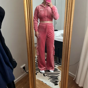 Mjukis set från fila - Ett rosa mjukis set från fila! Jag klippte av den i benen för att den va för lång, men det syns knappt!