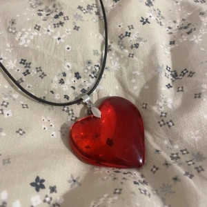 Hjärta halsband  - Glashalsband