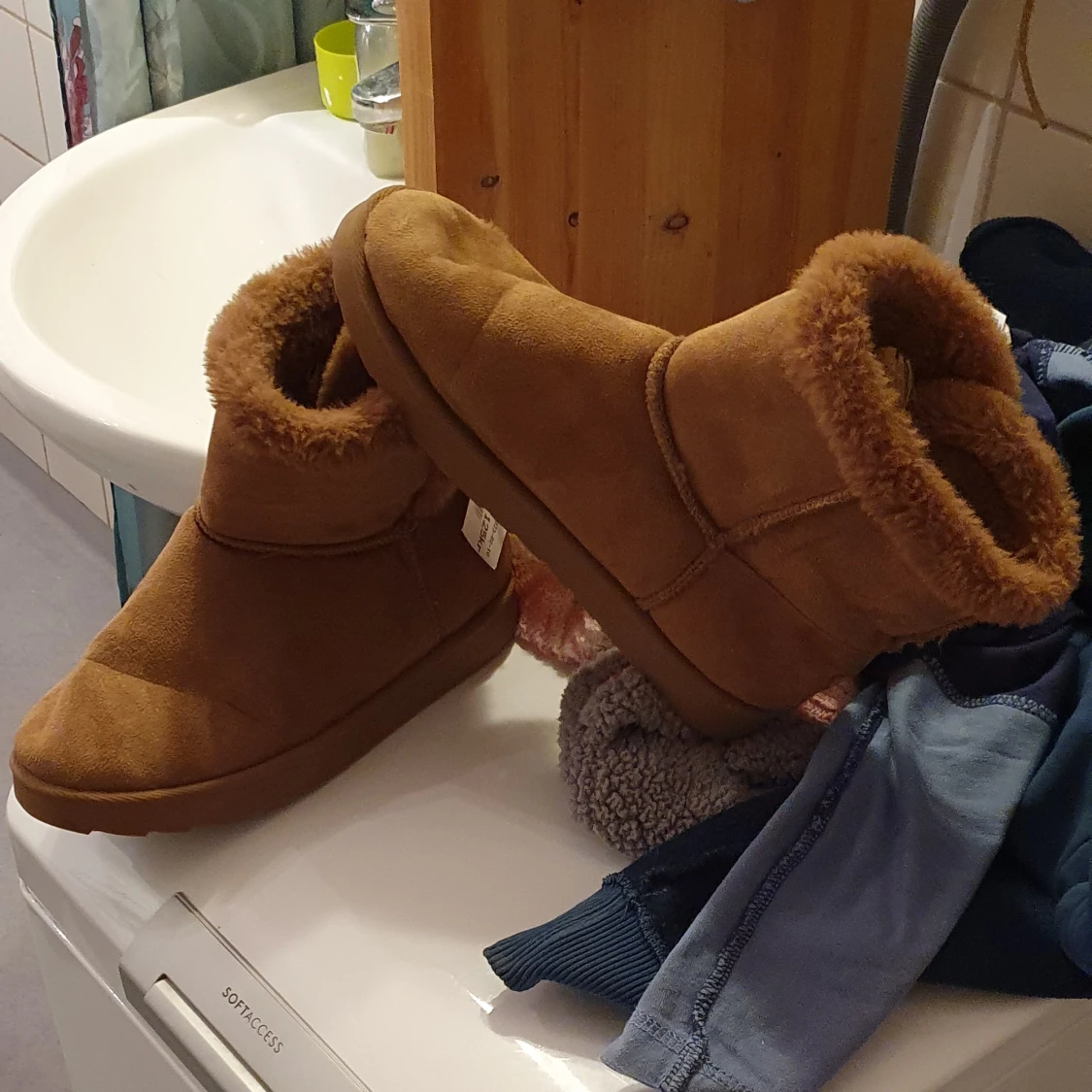 Liknade till ugg - 90