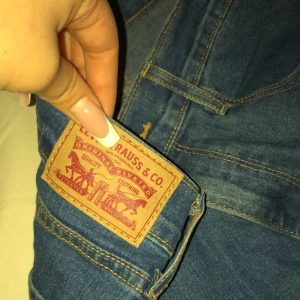 Levis jeans ljusblå  - Levis jeans ljusblå bootcut