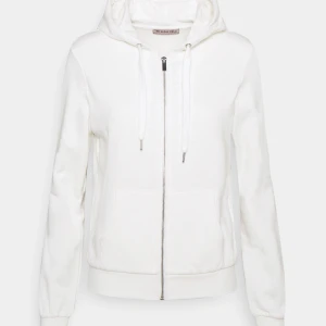 zip up hoodie - säljer denna skit snygga zip up hoodien🙌🏻