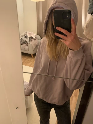 Hoodie - Ljuslila hoodie från hm