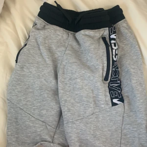 Shorts  - Kolla min andra annons på shorts för info :) 