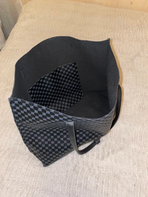 väska - knappt använd