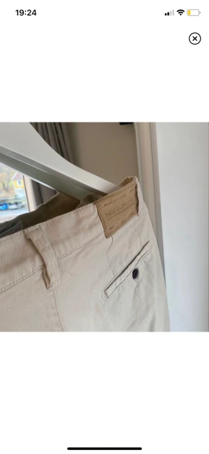 Byxor - Finbyxor från These Glory Days, Vintage och skit snygga med något simpelt plagg till. Storlek 50 men passar mig som bär 30/31 och 32/31