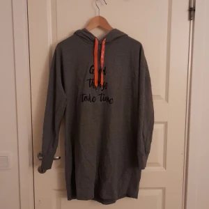 Lång tröja - Ny utan prislapp 