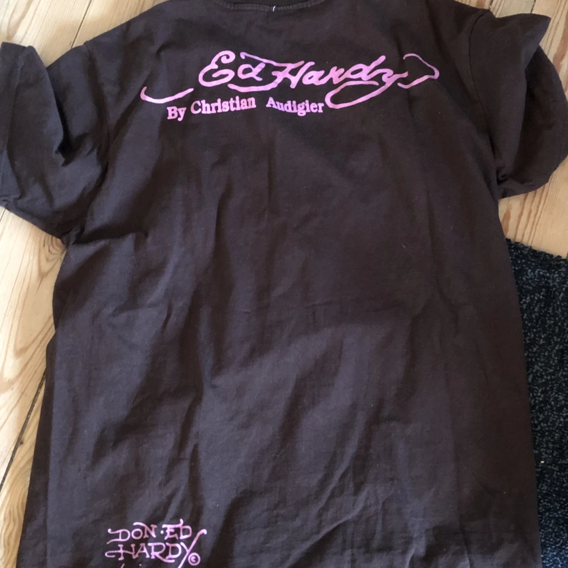 Ed hardy tshirt  - 90
