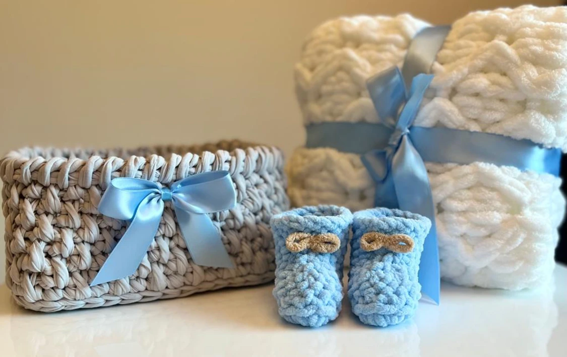 Babyset babypläd sockor korg pläd - 90