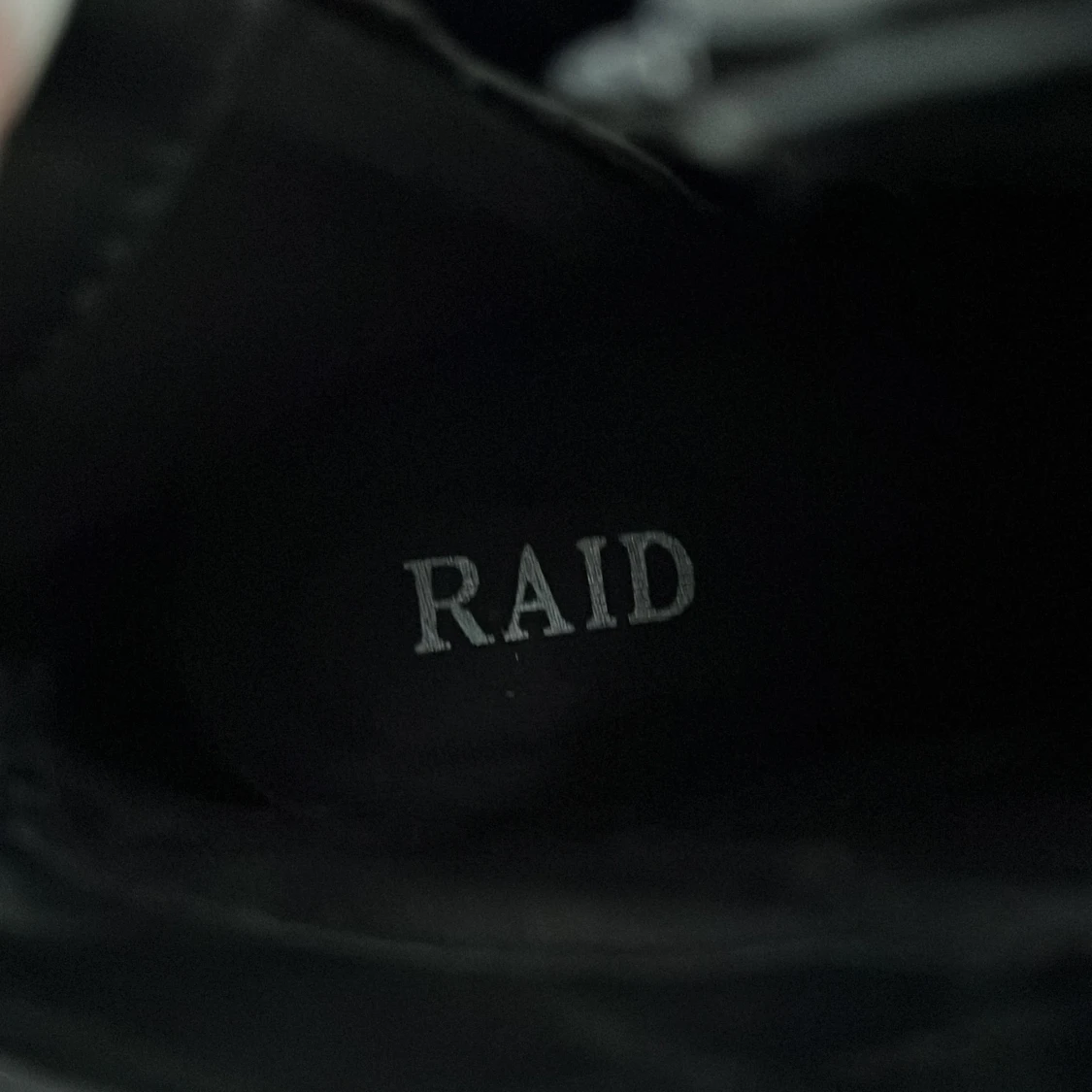 Raid klackskor  - 91