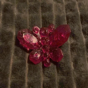 Preppy hårspänne - Gulligt rosa och glittrigt spänne för håret :)