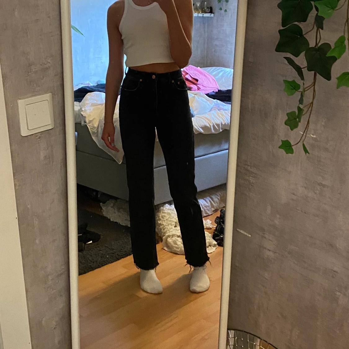 NA-KD raka svarta jeans