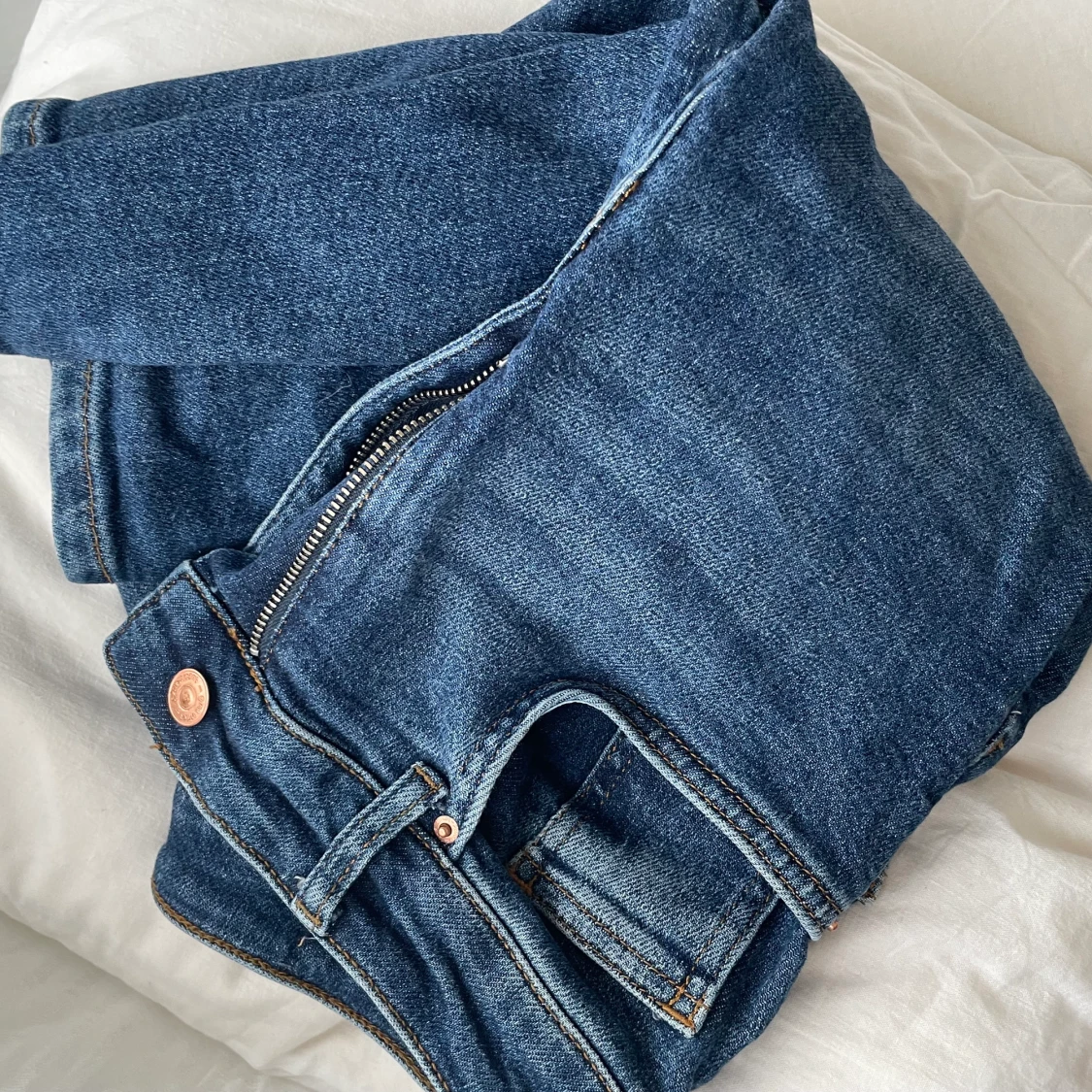 Mörkblåa jeans💙 - 91