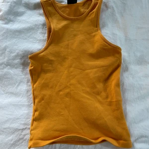 Ginatricot - Väldigt stretchigt 