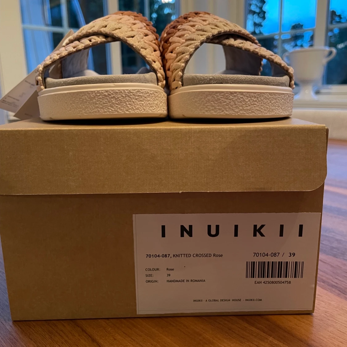 Inuikii tofflor - 91