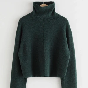 Other stories stickad tröja  - Säljer denna tröja från Other Stories, helt oanvänd med lappen kvar! 