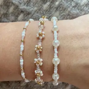 Armband för 15 kr/st💗 vid köp av fler får man rabatt 🤩