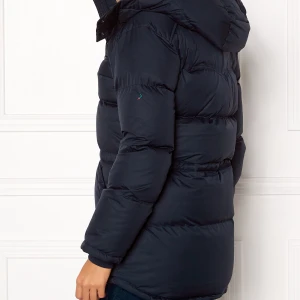 Boomerang jacka marinblå - Använd några gånger, säljer pga att den ej används och vill bli av med den  🥰 Nypris 5999kr