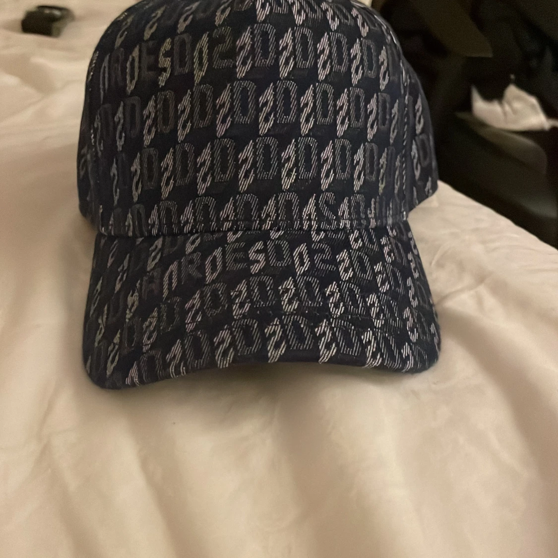 Dsquared keps monogram