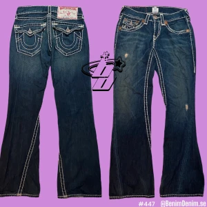 true religion  - Lågmidjade True Religion jeans Joey Super T  size on tag, 28/34  Ytterben, 103cm  Innerben, 80cm  midja (rakt över), 38cm  (modell 155cm)