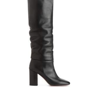 Nya stövlar från arket, slouchy leather boots black, storlek 39. Nypris 2950kr😊