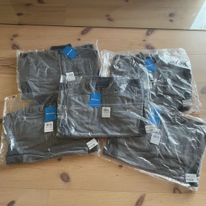 Columbia klamath range 2 - storlek S Unisex - Säljer dessa mycket bekväma fleecetröjorna från Columbia, samtliga är oöppnade i orginalförpackning.   Nypris 300kr/st Mitt pris 100kr/st
