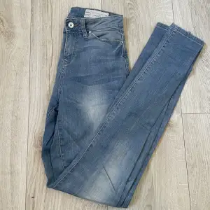 blåa jeans från esprit, storlek 24/32!