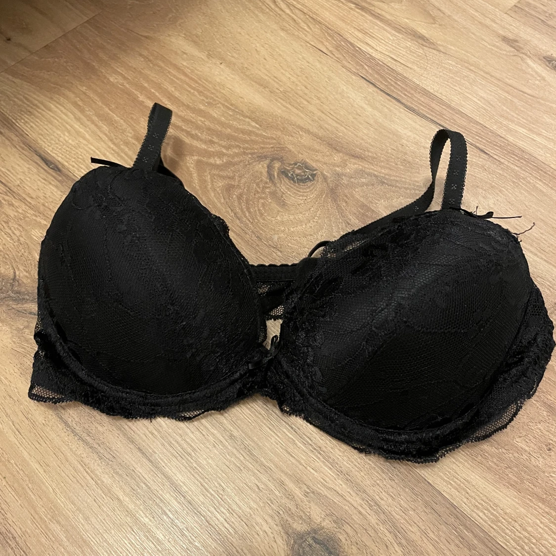 Svart BH