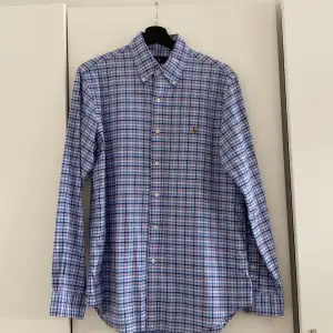 Skjorta från Ralph Lauren, storlek M. Använd vid ett tillfälle endast 