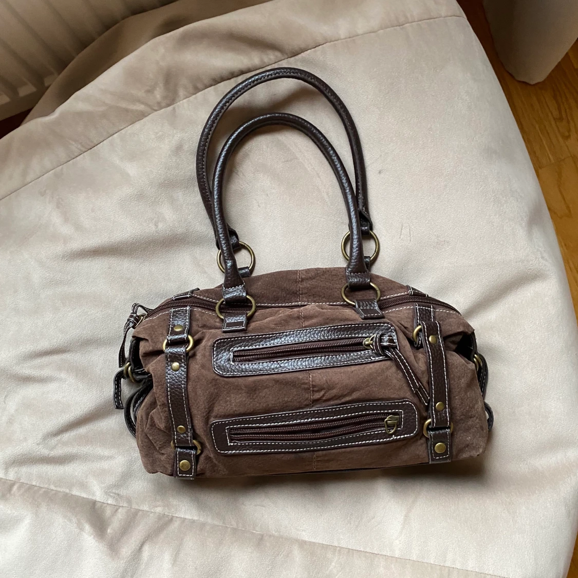 Brun handväska  - 90